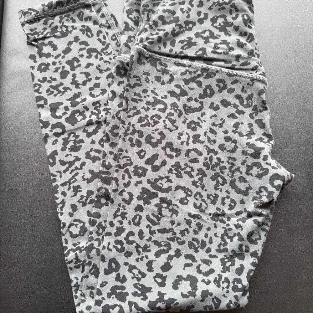 Athleta Gray Leopard Print Leggings